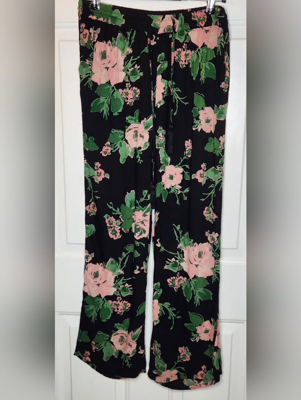 Ellen Tracy Black Drawstring Pants with Pink and Green Floral Print Size M